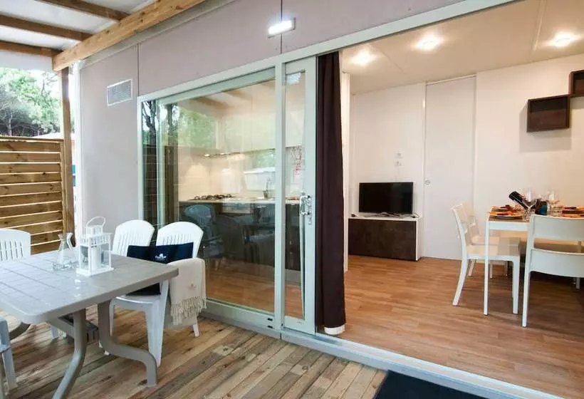 هتل Club Del Sole Marina Family Village