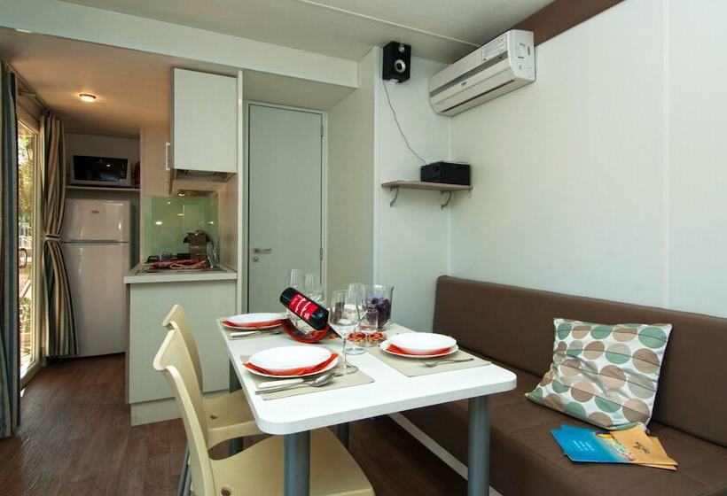 هتل Club Del Sole Marina Family Village