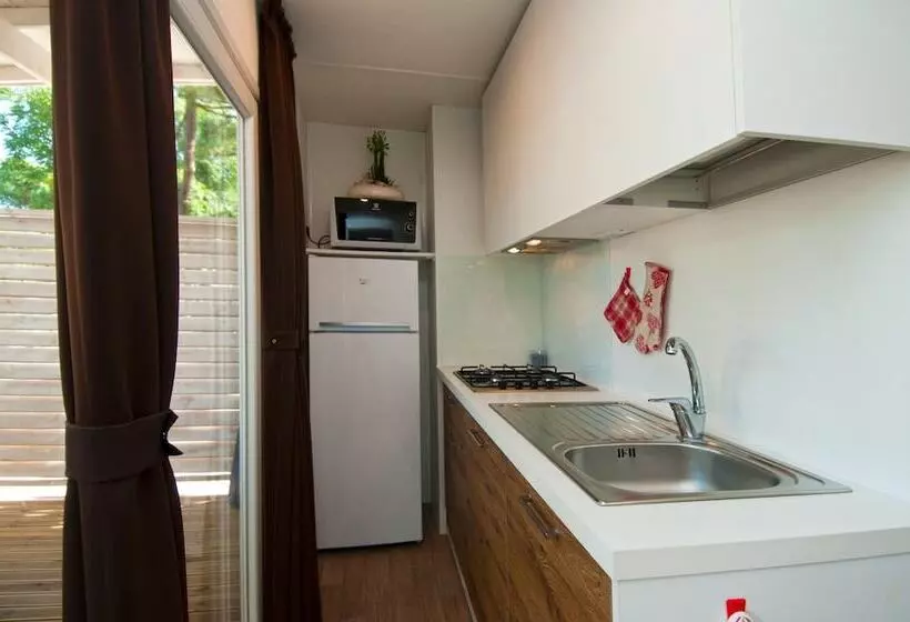 هتل Club Del Sole Marina Family Village