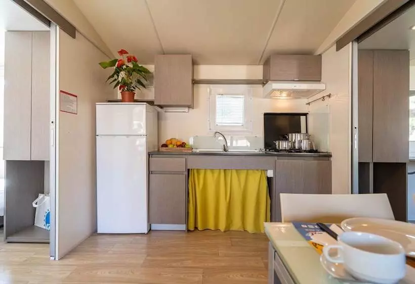 هتل Club Del Sole Marina Family Village