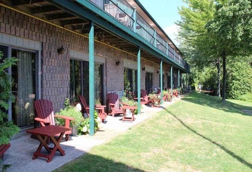 호텔 The Glen House Resort