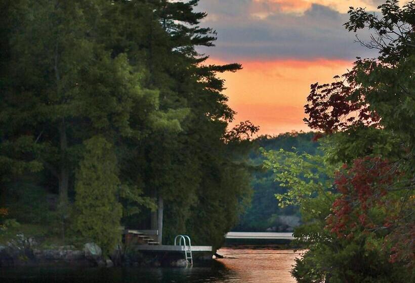 호텔 The Glen House Resort