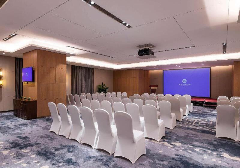 ホテル Grand Mercure Foshan Country Garden