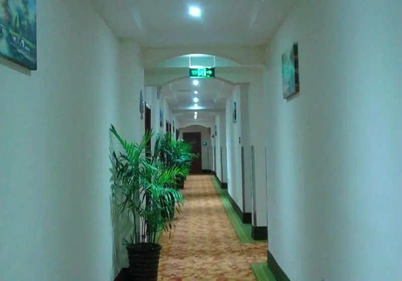 ホテル Greentree Inn Anhui Luan Huoqiu Jianxing Road Express