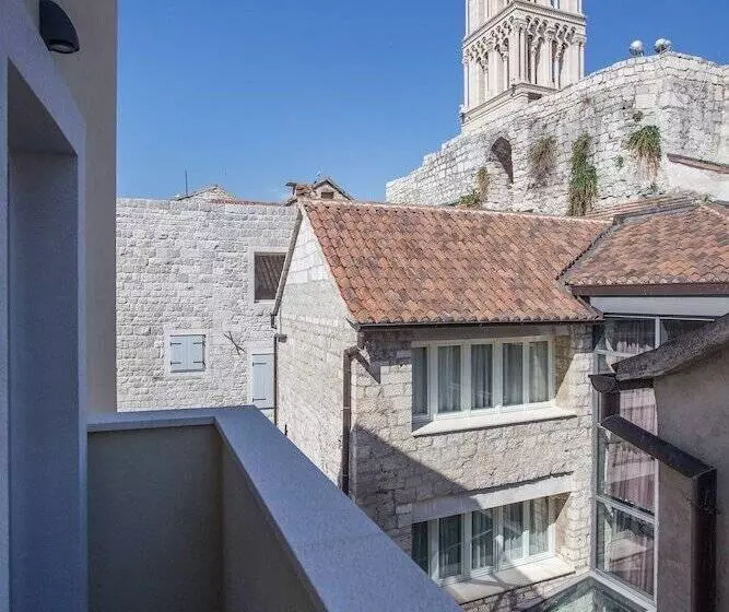 ホテル Mijama Suites