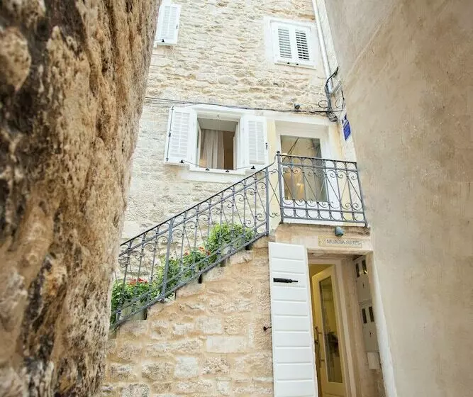 ホテル Mijama Suites