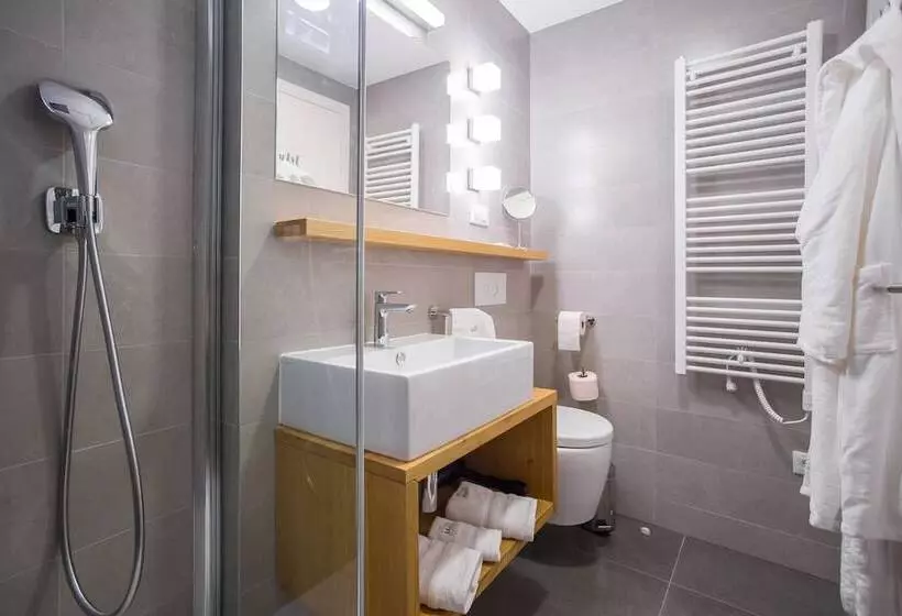 ホテル Mijama Suites