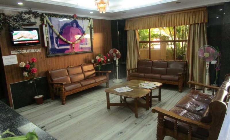 ホテル Sri Sai Sadan