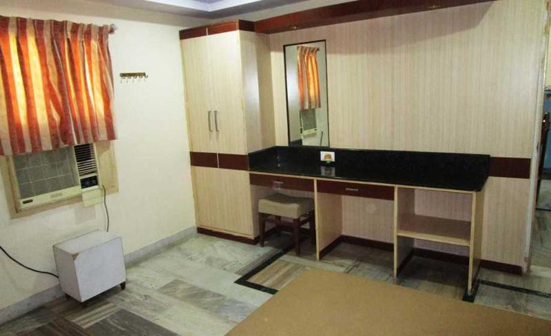 ホテル Sri Sai Sadan