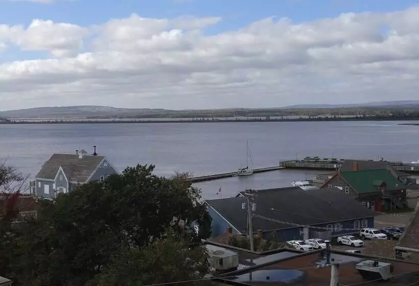 Hotelli The Scotsman Inn