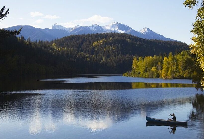 هتل Tyax Lodge & Heliskiing