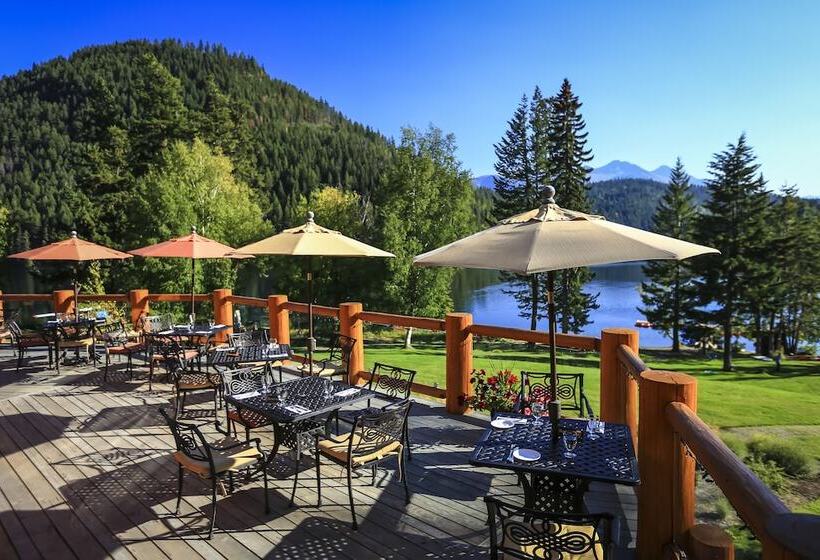 هتل Tyax Lodge & Heliskiing