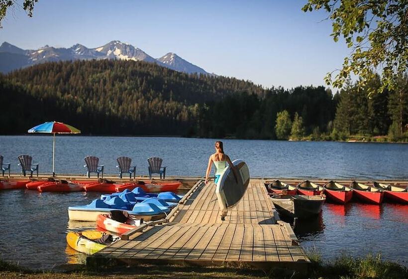 هتل Tyax Lodge & Heliskiing