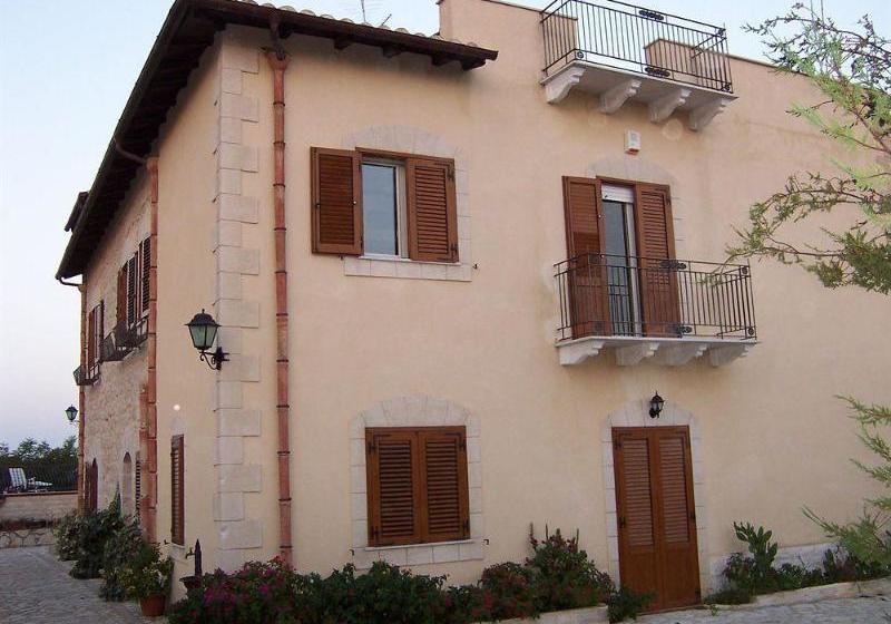 ホテル Villa Caltafaraci