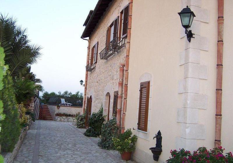 ホテル Villa Caltafaraci