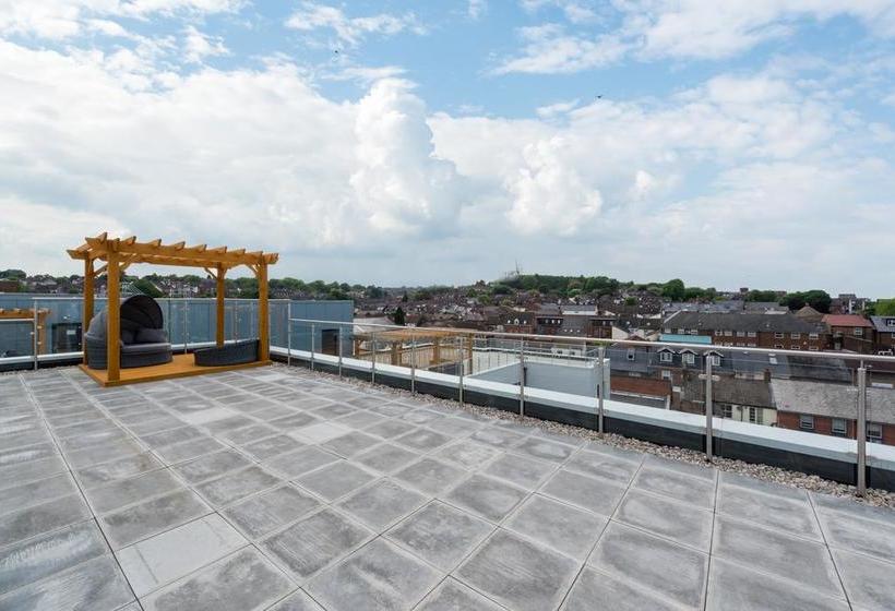 New Street Serviced Apartments