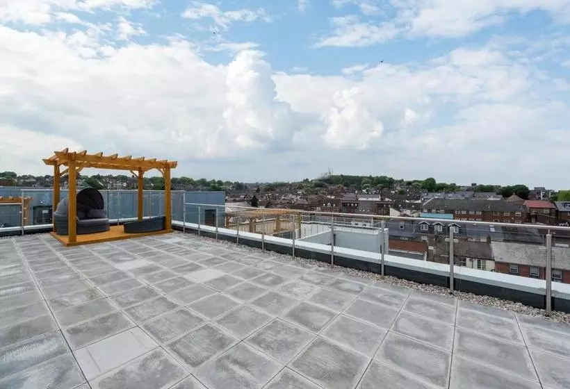 New Street Serviced Apartments