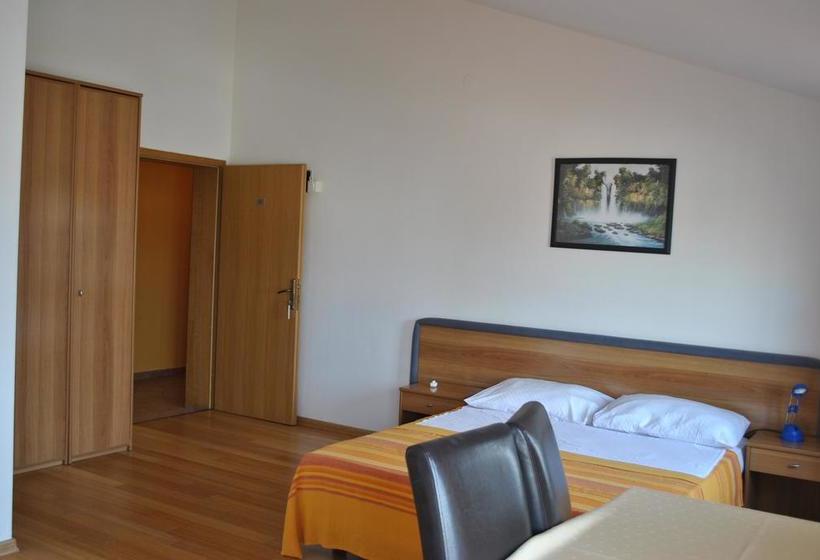 פנסיון Guesthouse Promenade