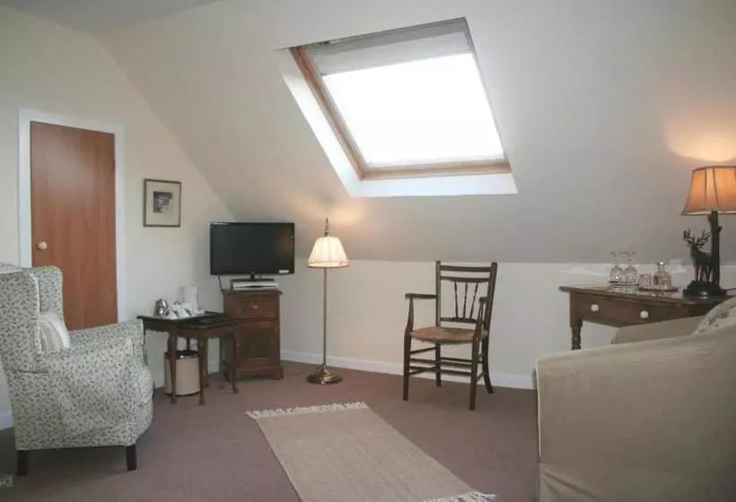 تختخواب و صبحانه Rosegrove Guesthouse