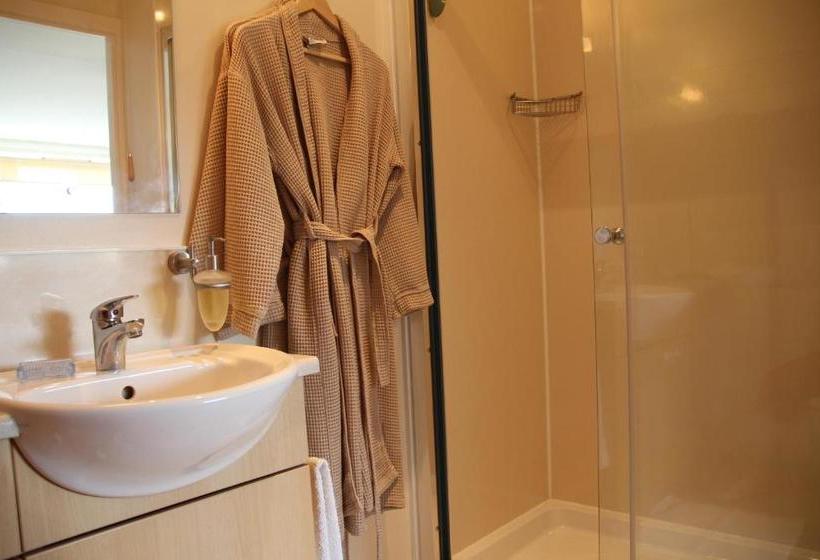 Bed & Breakfast Rosegrove Guesthouse