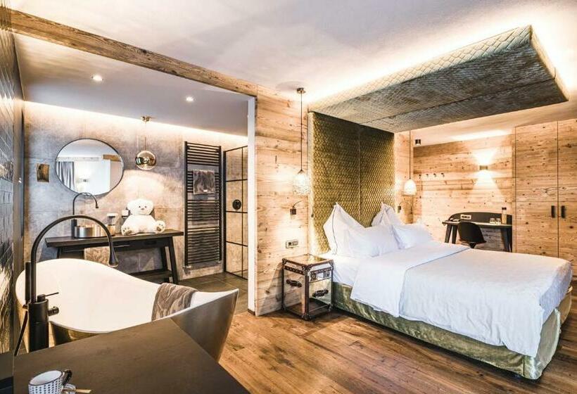 ホテル Alpin Garden Luxury Maison & Spa - Adults Only