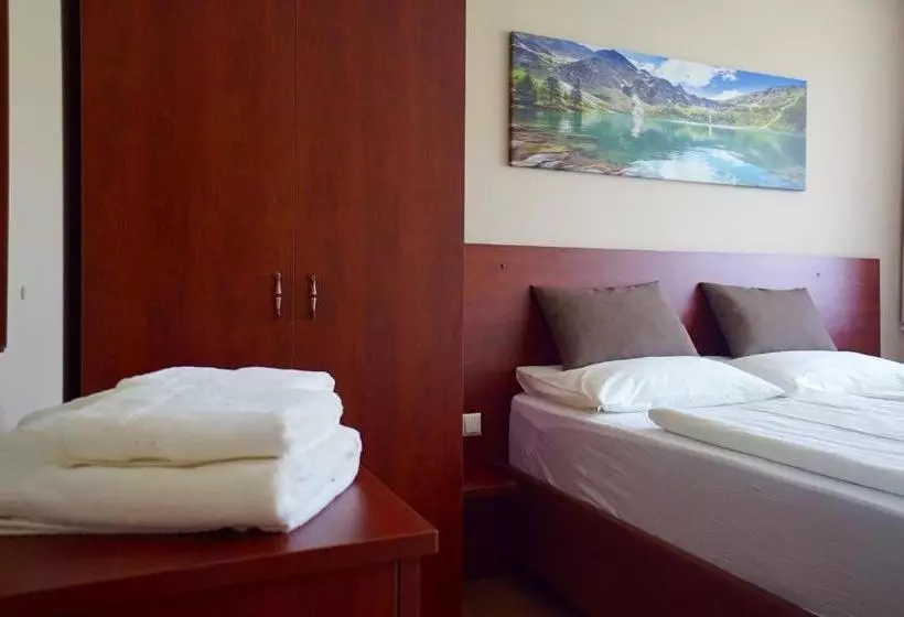 ホテル Appartment Alpensee