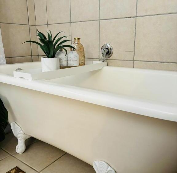 فندق Bliss In The Bay Guesthouse