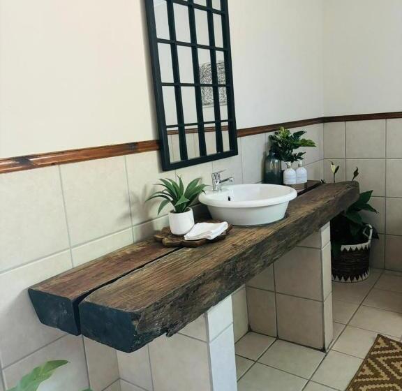 فندق Bliss In The Bay Guesthouse