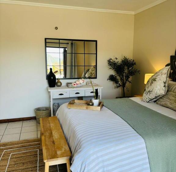 فندق Bliss In The Bay Guesthouse