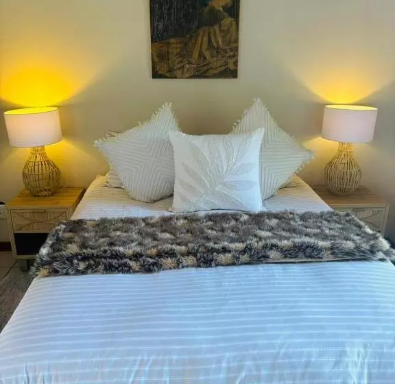 ホテル Bliss In The Bay Guesthouse