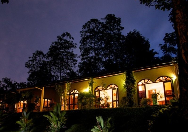 فندق Cinnamon Village