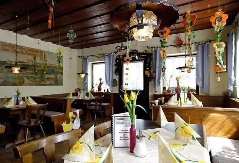 هتل Gasthaus Mooshäusl