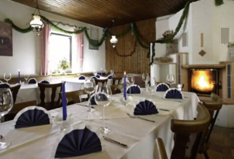 هتل Gasthaus Mooshäusl