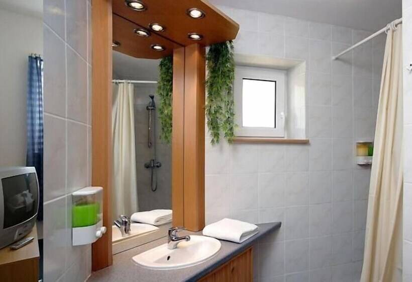 호텔 Gasthaus Mooshäusl