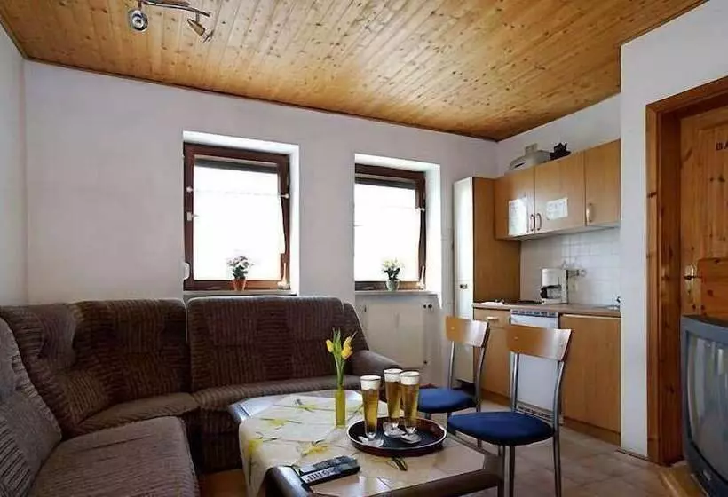 هتل Gasthaus Mooshäusl