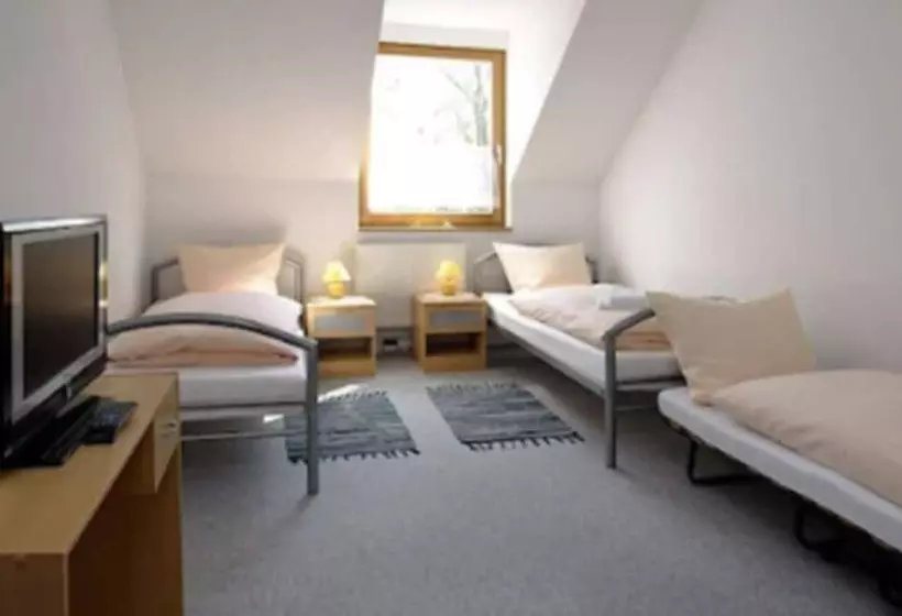 هتل Gasthaus Mooshäusl