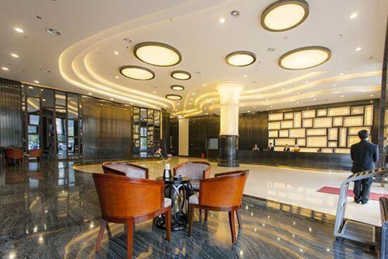 Отель Golden Plam