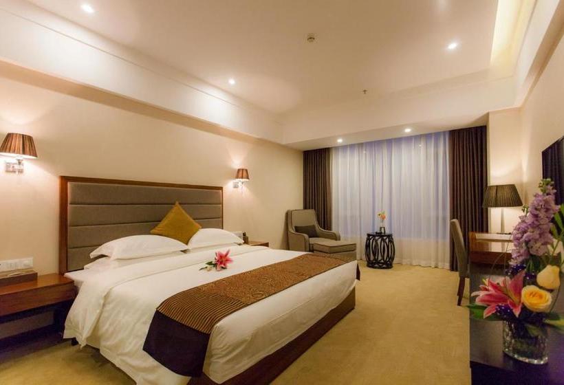 Отель Golden Plam