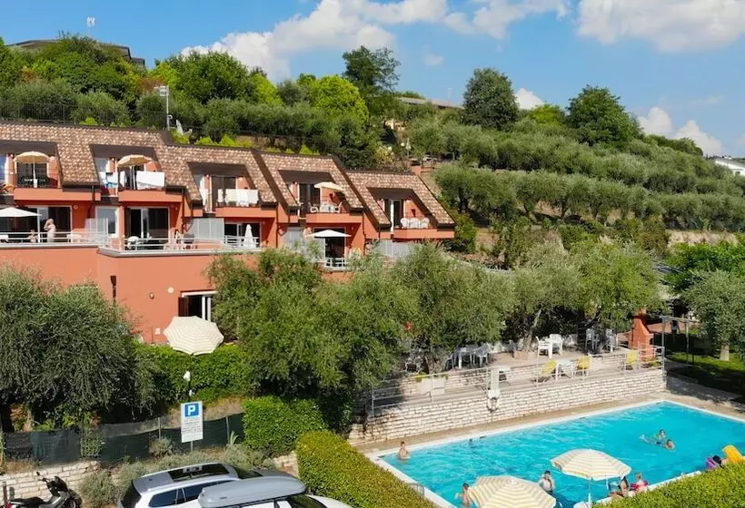 Hotelli Holidays Residence