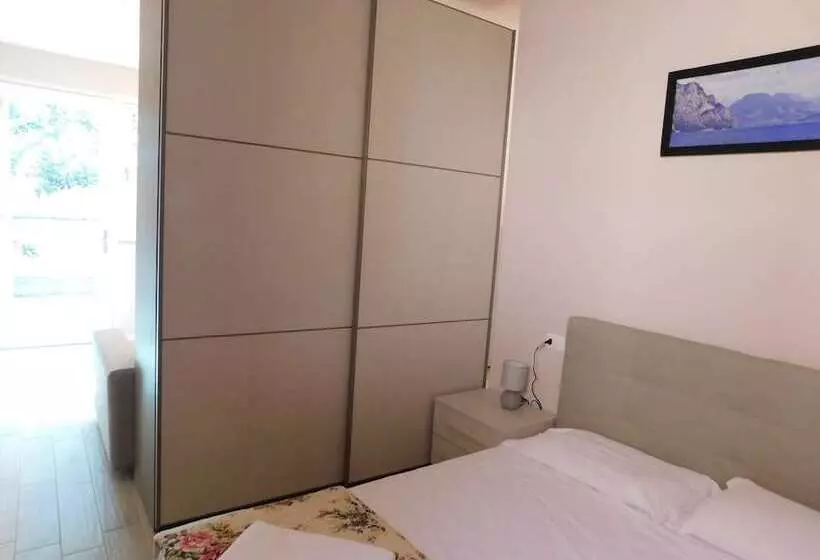 Hotelli Holidays Residence