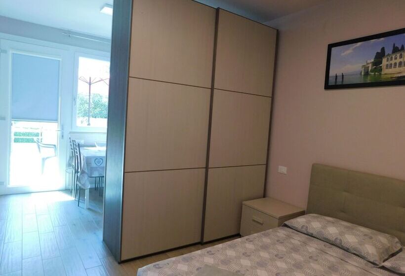 Отель Holidays Residence