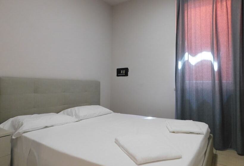 Отель Holidays Residence