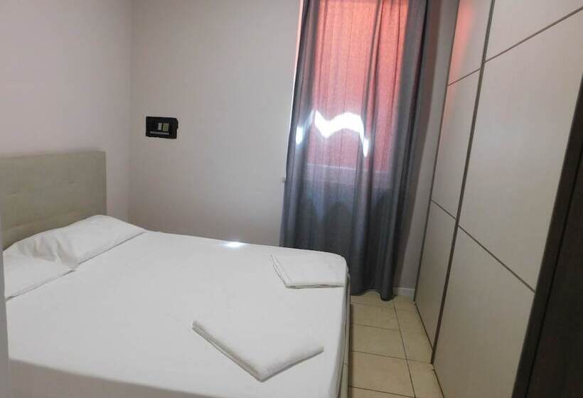 Отель Holidays Residence