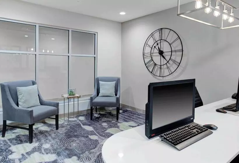 Hotelli Homewood Suites By Hilton Lansing Eastwood