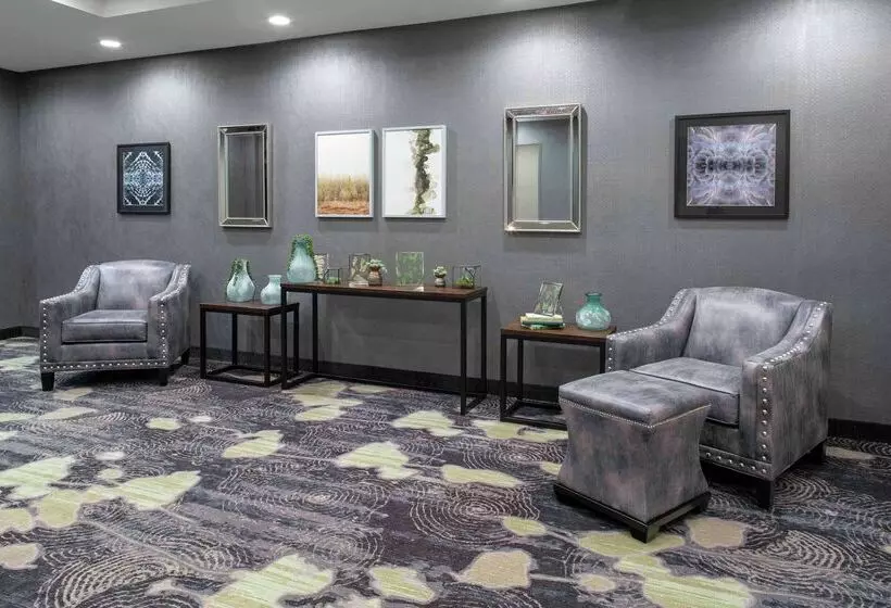 Hotelli Homewood Suites By Hilton Lansing Eastwood