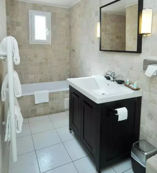 Hotelli Hôtel Pineto