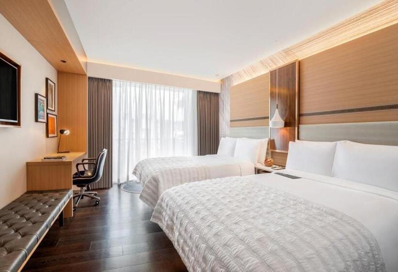 בית מלון כפרי Le Méridien Goa, Calangute