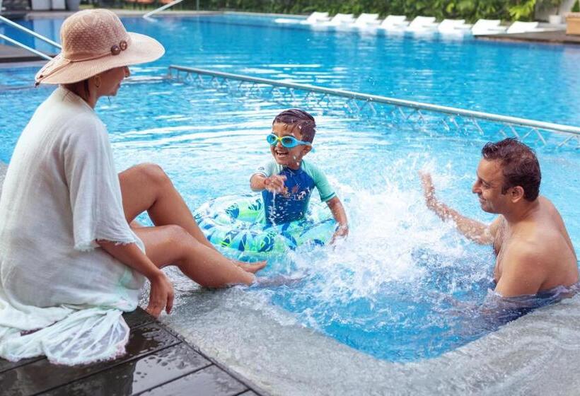 בית מלון כפרי Le Méridien Goa, Calangute