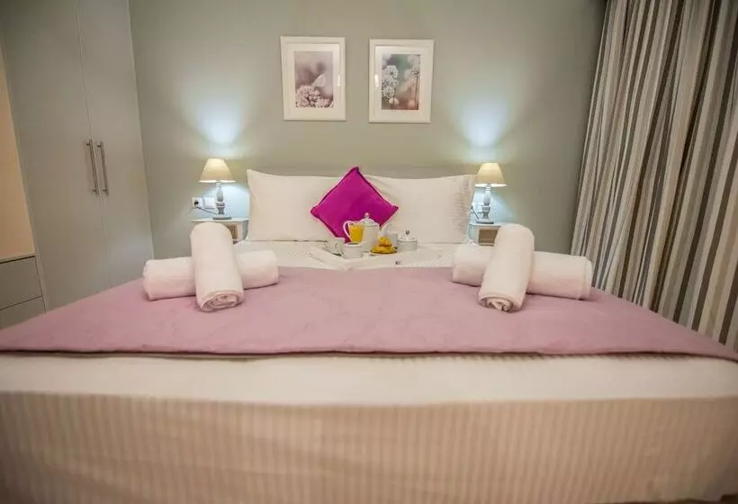 Hotelli Lefkadio Suites