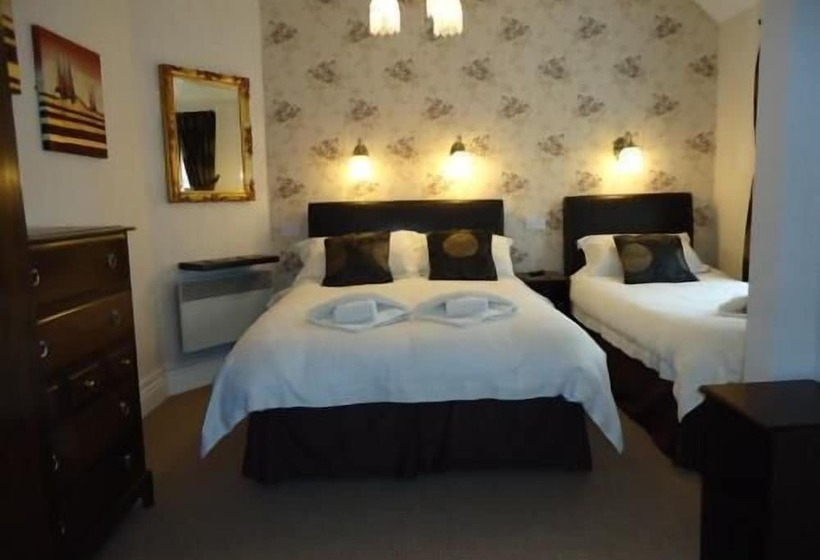 Отель Linroy Guest House